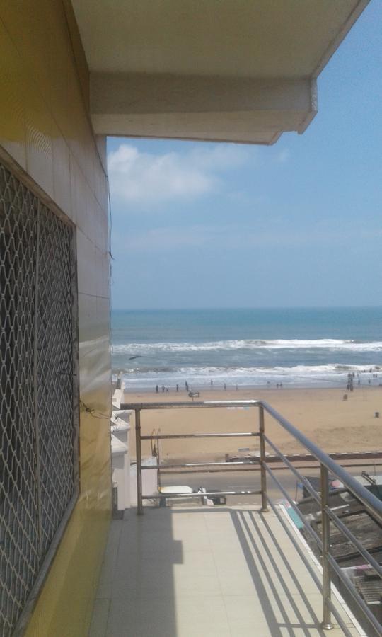 Hotel Swarg Puri Exterior foto